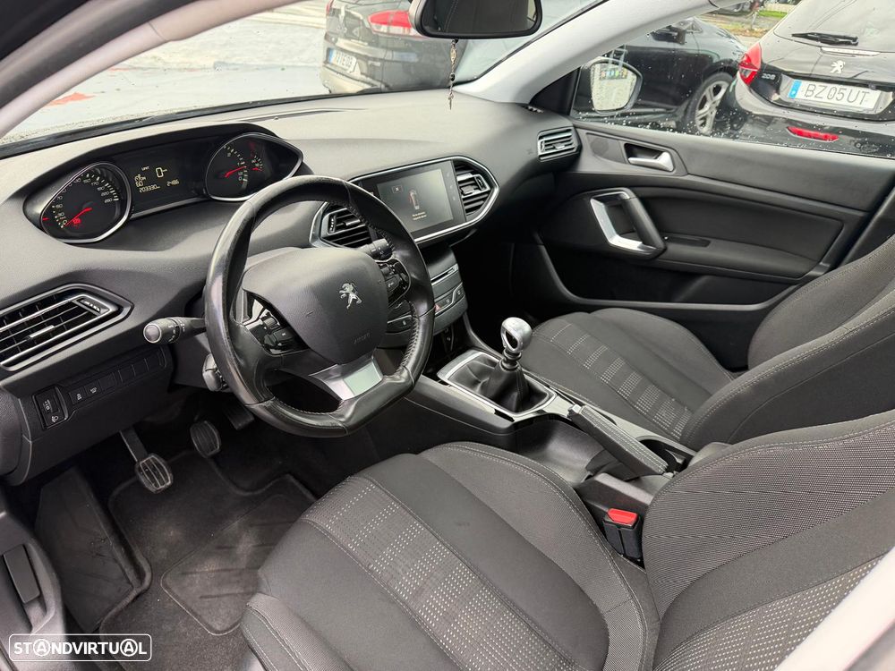 Peugeot 308 1.6 e-HDi Active - 19