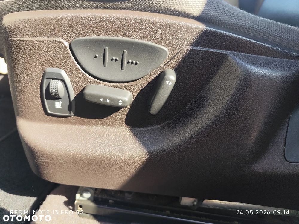 Renault Scenic dCi 110 EDC Paris - 10