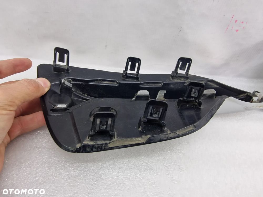 NISSAN QASHQAI J11 LIFT 17- PRAWA KRATKA BOCZNA ZDERZAKA PRZEDNIEGO PRZÓD , NR 62256HV20A , NR AUKCJI A/4 - 7