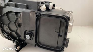 MERCEDES G KLASA W463 AMG LAMPA PRAWA LED Performa - 6