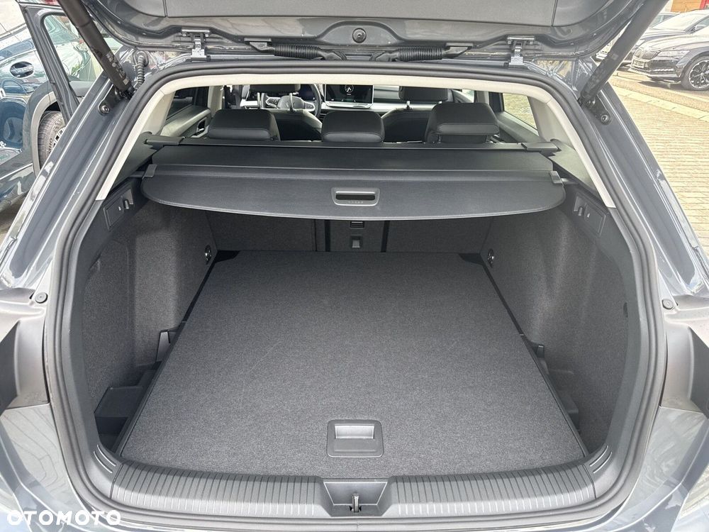 Volkswagen Golf Variant - 15
