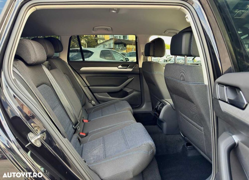 Volkswagen Passat - 19
