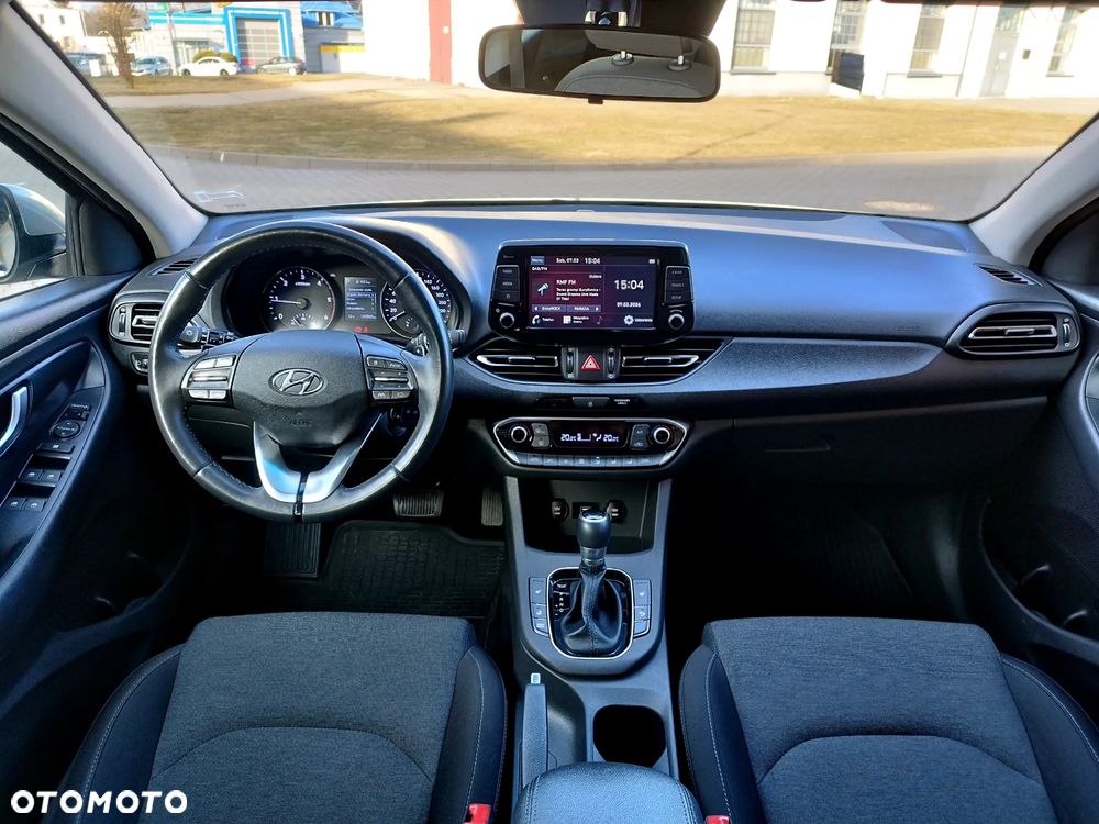 Hyundai i30 1.6 D Comfort DCT - 18