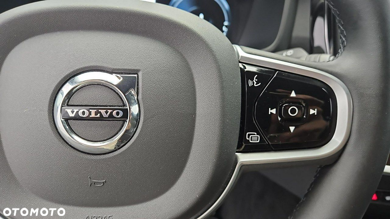 Volvo V60 T8 AWD Plug-In Hybrid R-Design - 15