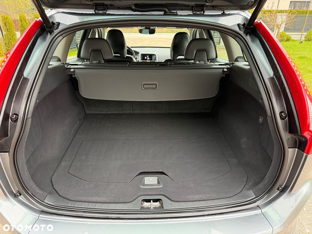 Volvo XC 60 D3 SCR Momentum - 35