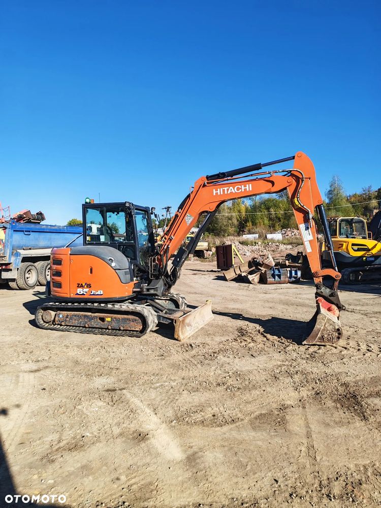 Hitachi ZX 65 USB-6 - 7