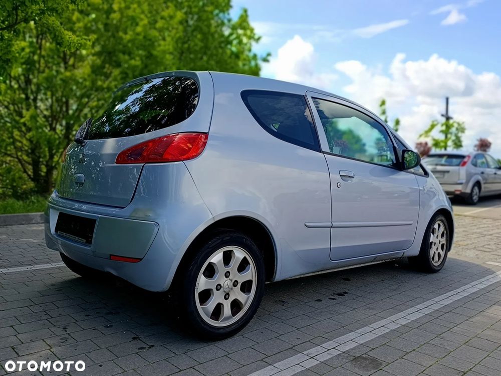 Mitsubishi Colt - 6