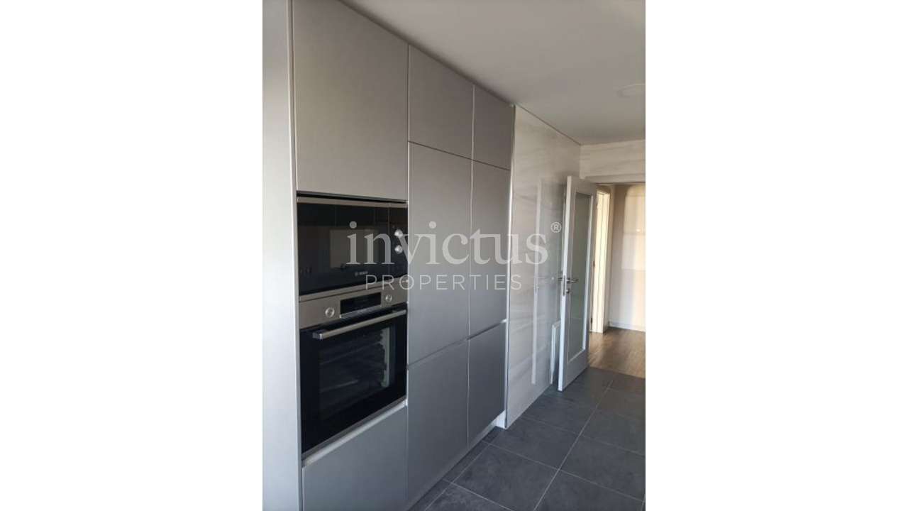 Apartamento T3 em plena Av. da Boavista - Grande imagem: 5/10