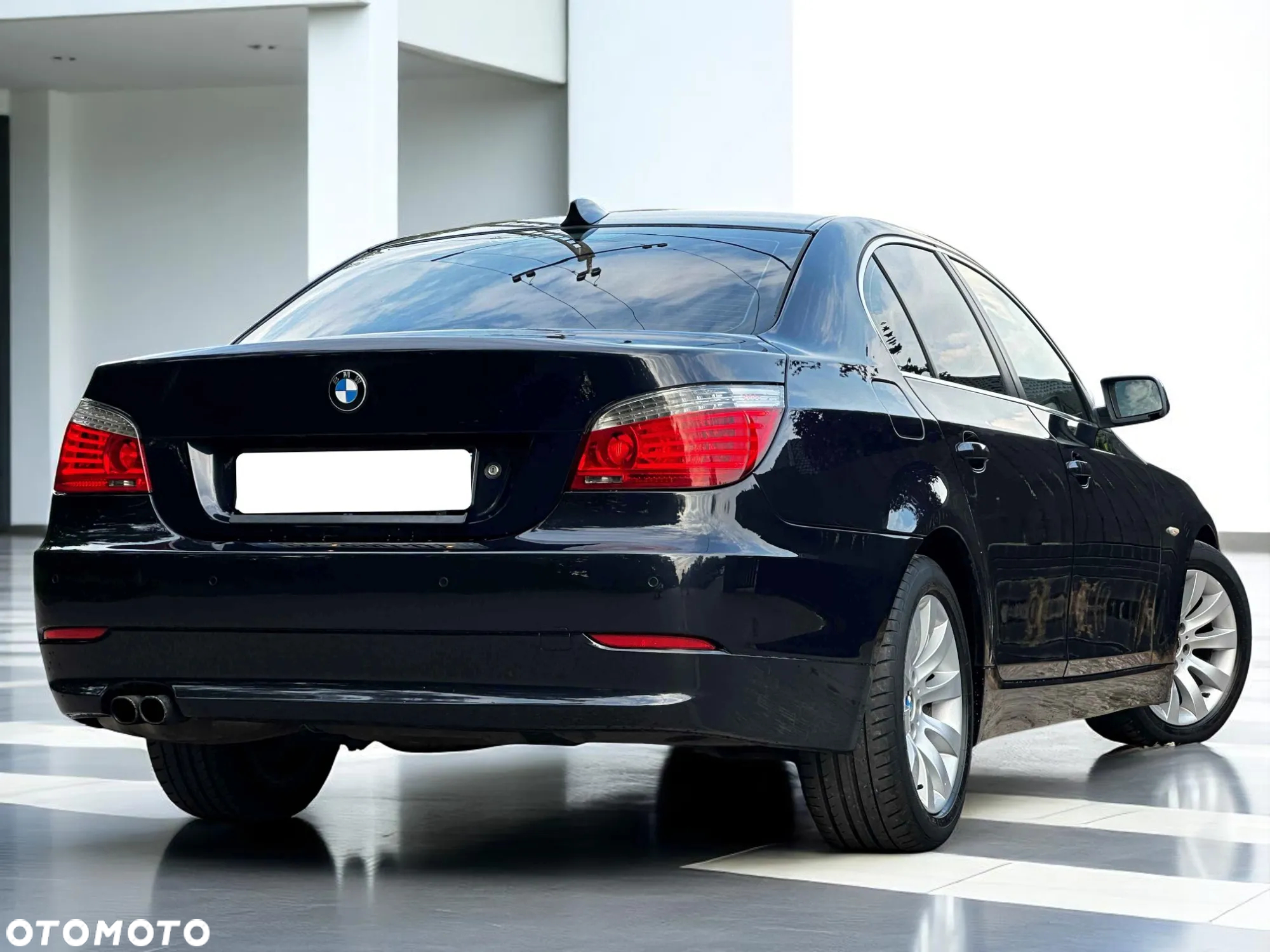BMW Seria 5 523i Edition Exclusive - 20