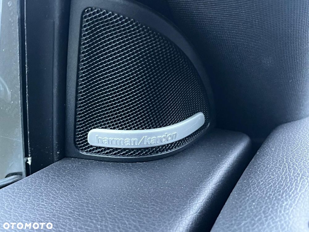 Mercedes-Benz CLA 250 4Matic 7G-DCT - 25