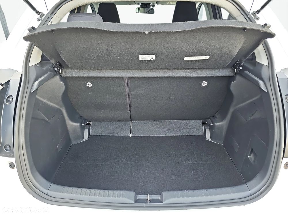 Toyota Yaris 1.5 Comfort - 27