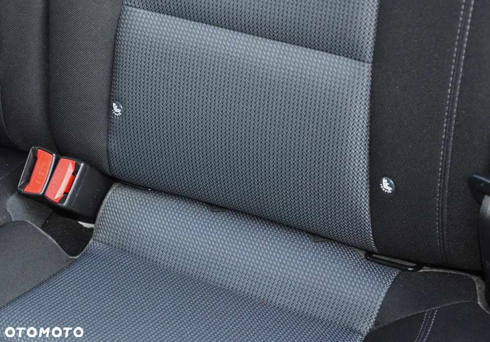 Hyundai i30 Kombi 1.6 CRDI Family - 36
