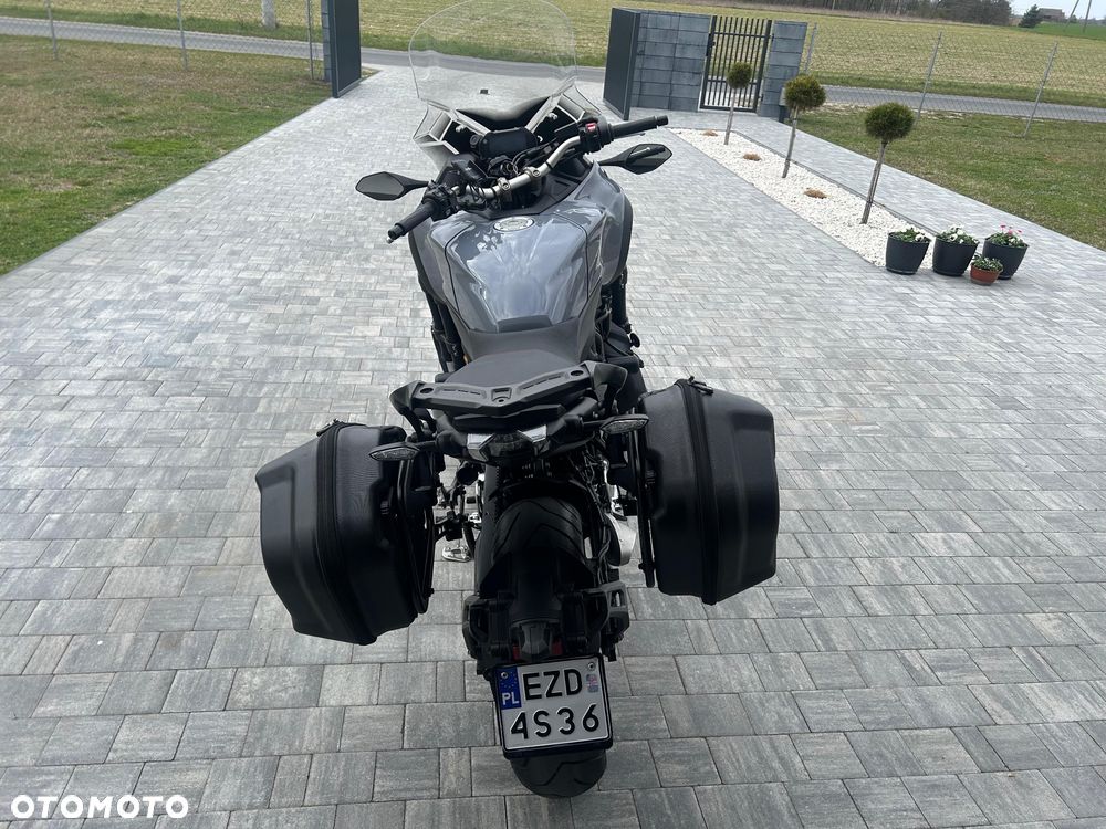 Yamaha NIKEN - 4