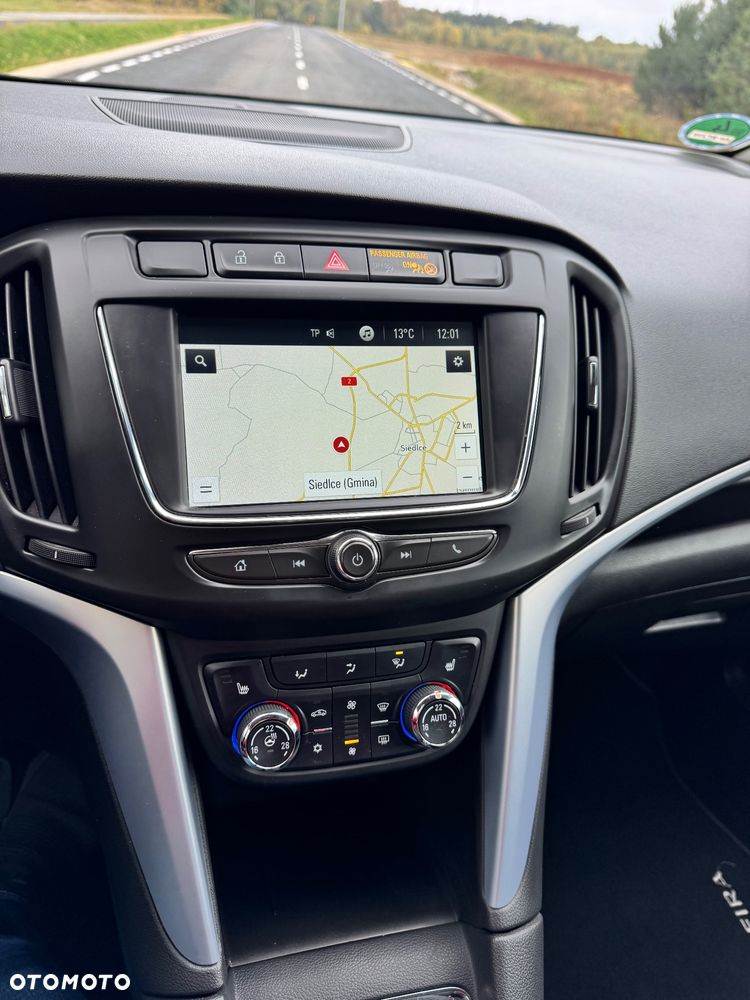 Opel Zafira - 29