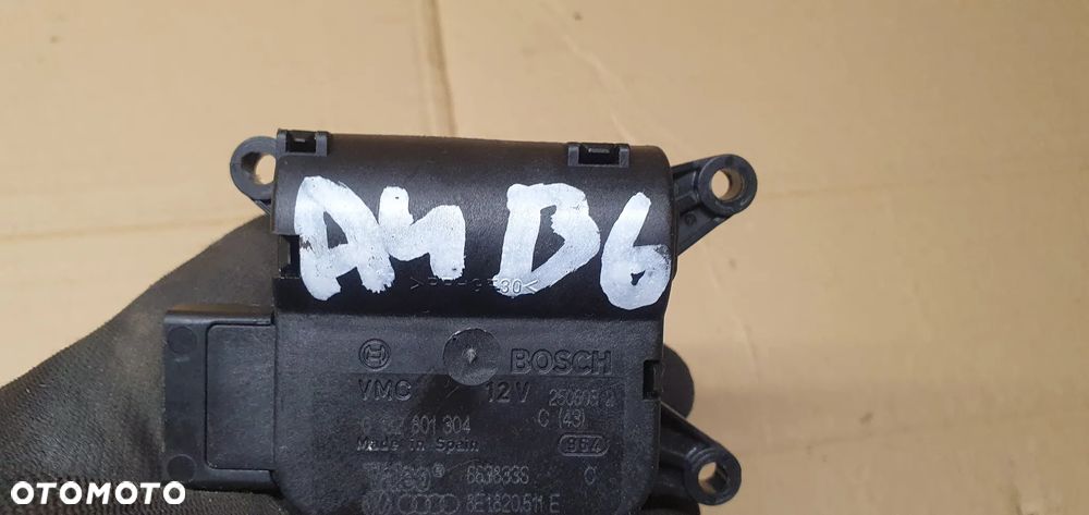 Silniczek klap nagrzewnicy Audi A4 B6 8E1820511E 0132801304 - 5