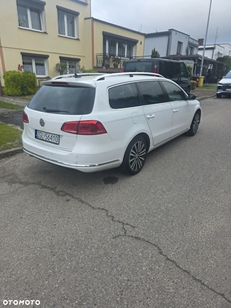 Volkswagen Passat 2.0 TDI Comfortline DSG - 5