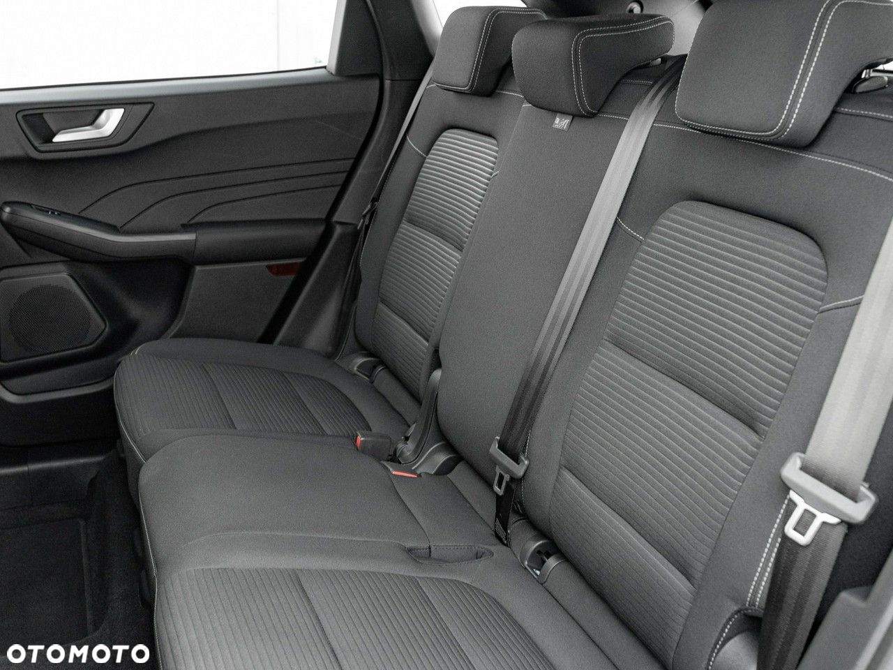 Ford Kuga 1.5 EcoBoost FWD Titanium - 26