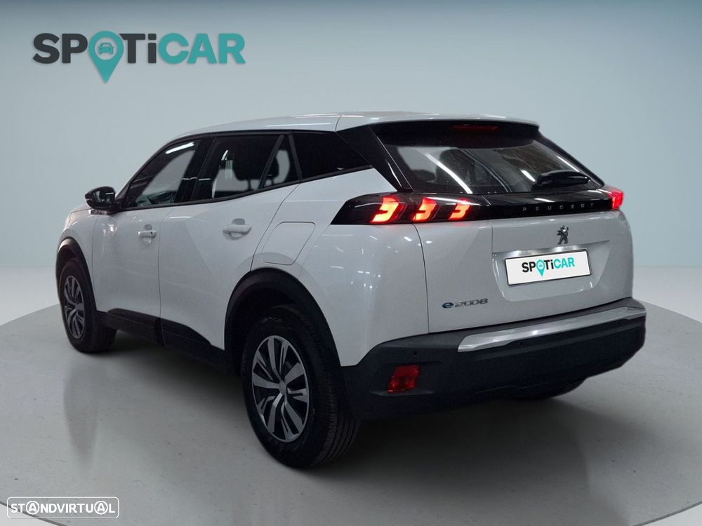 Peugeot e-2008 50 kWh Active - 6