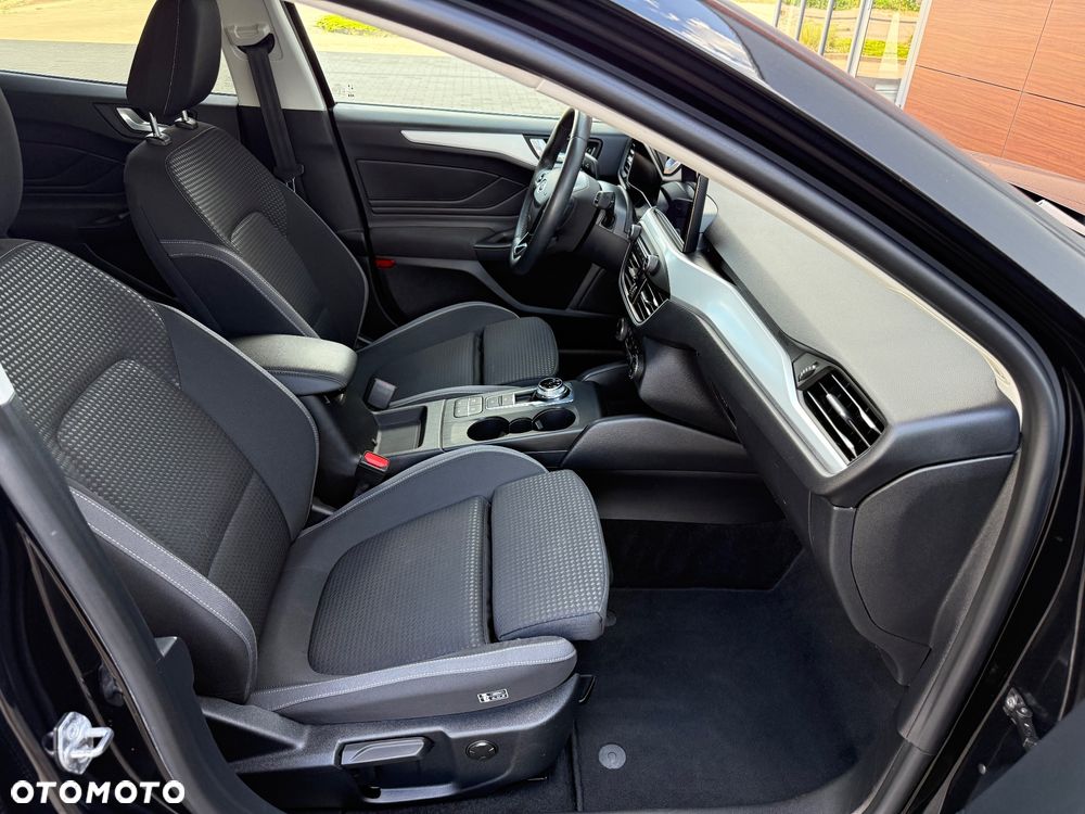 Ford Focus 2.0 EcoBlue Titanium Business - 36