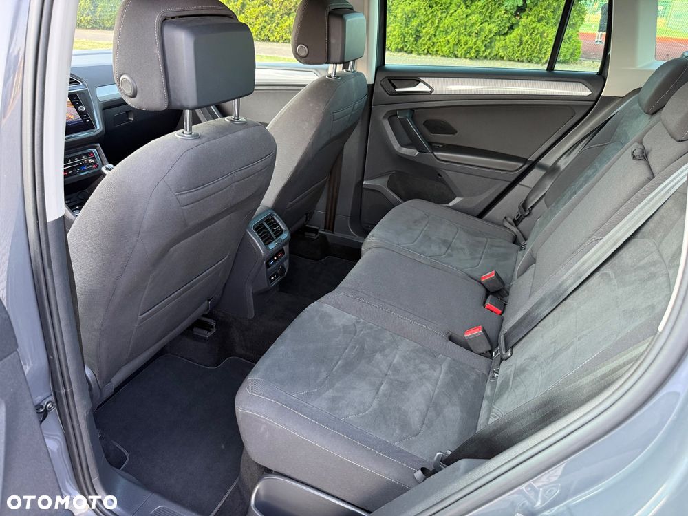 Volkswagen Tiguan - 24