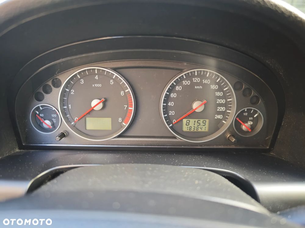 Ford Mondeo 2.0 Ghia - 9