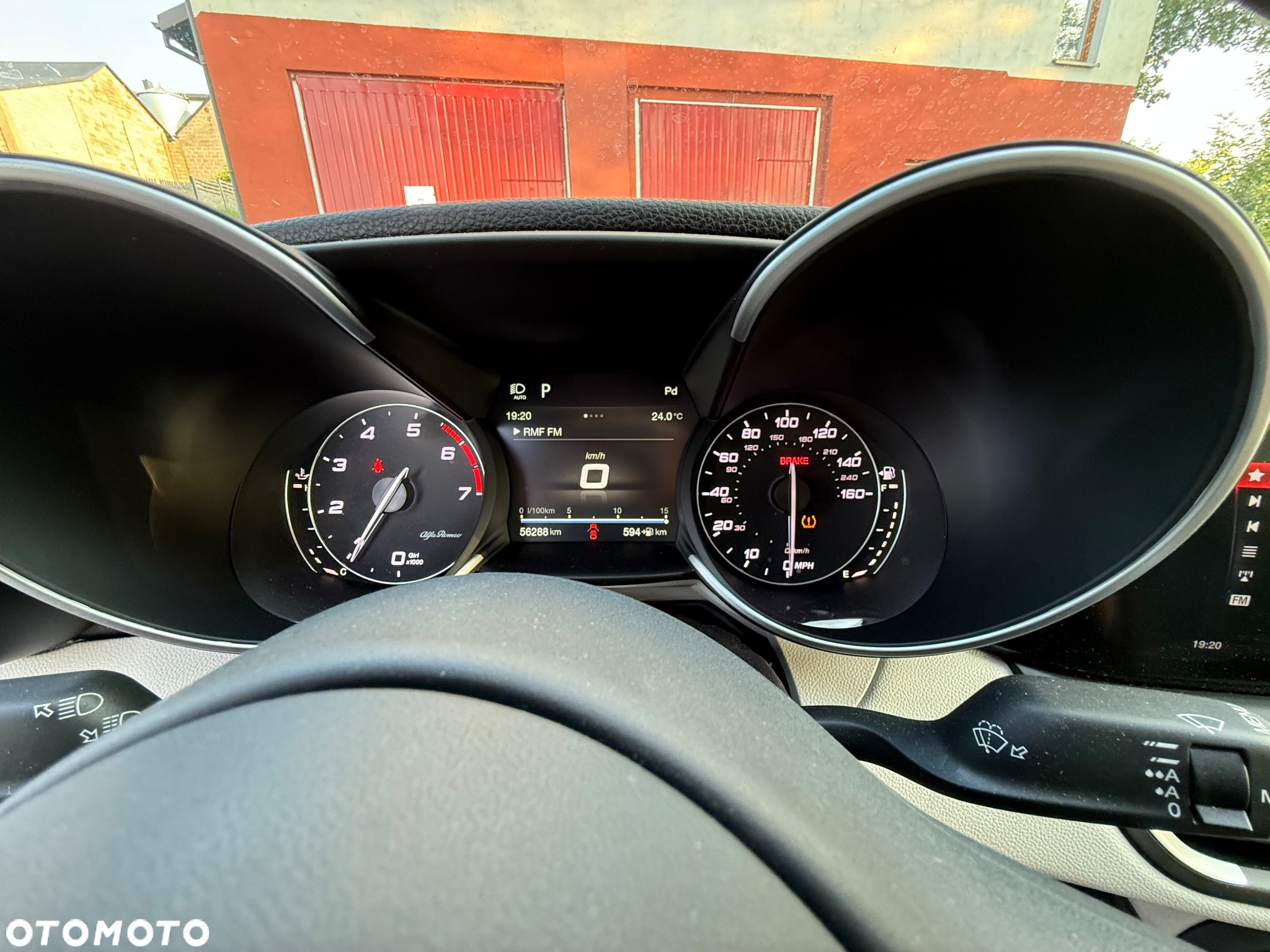 Alfa Romeo Giulia 2.0 Turbo 16V AT8-Q4 Ti - 18