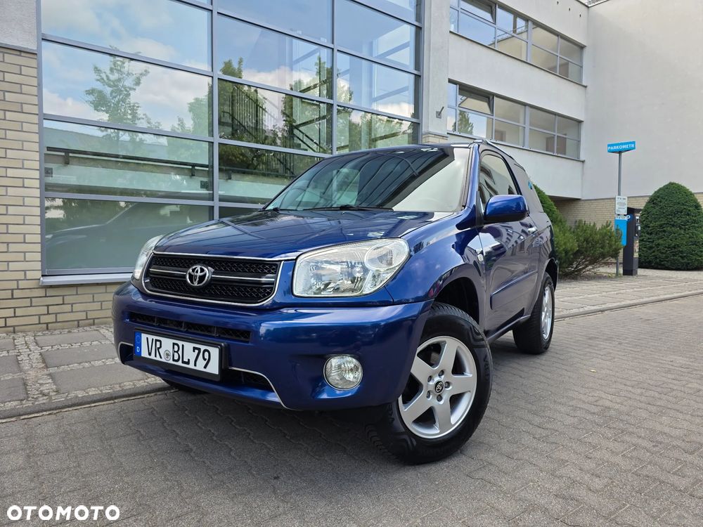 Toyota RAV4 - 1