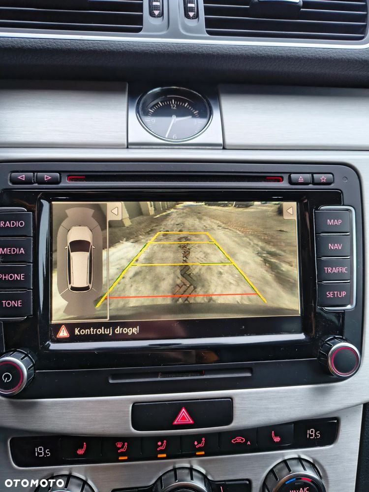 Volkswagen Passat 2.0 TSI Highline - 14