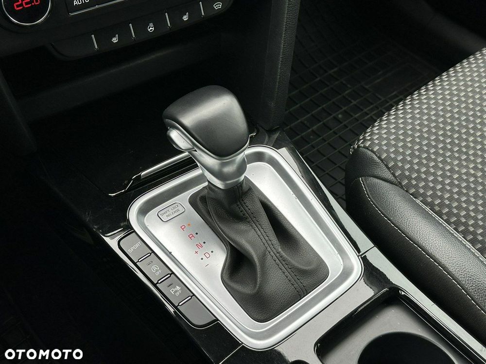 Kia Ceed 1.4 T-GDI L Business Line DCT - 27