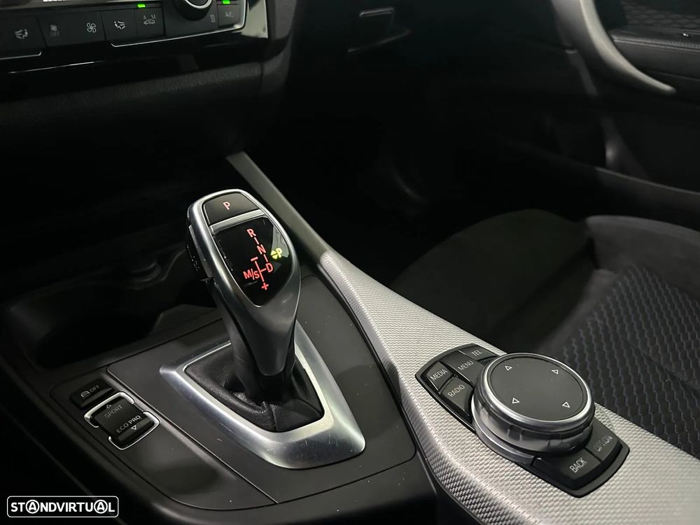 BMW 125 d Pack M - 54