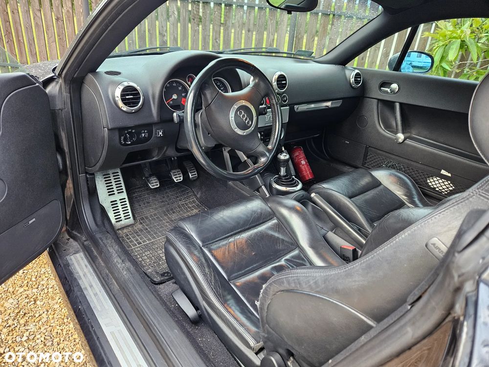 Audi TT Coupé 1.8T - 10