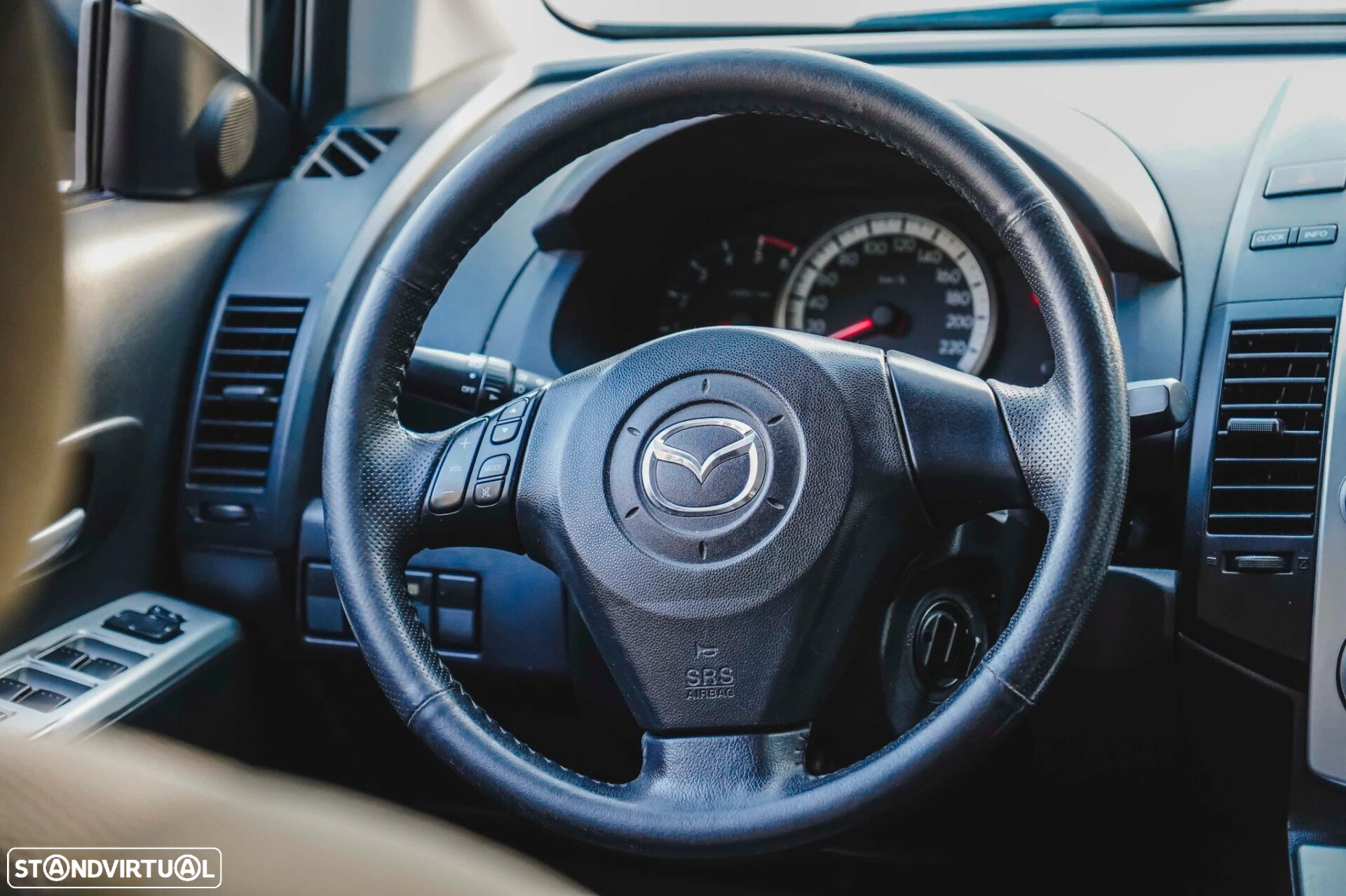 Mazda 5 - 7