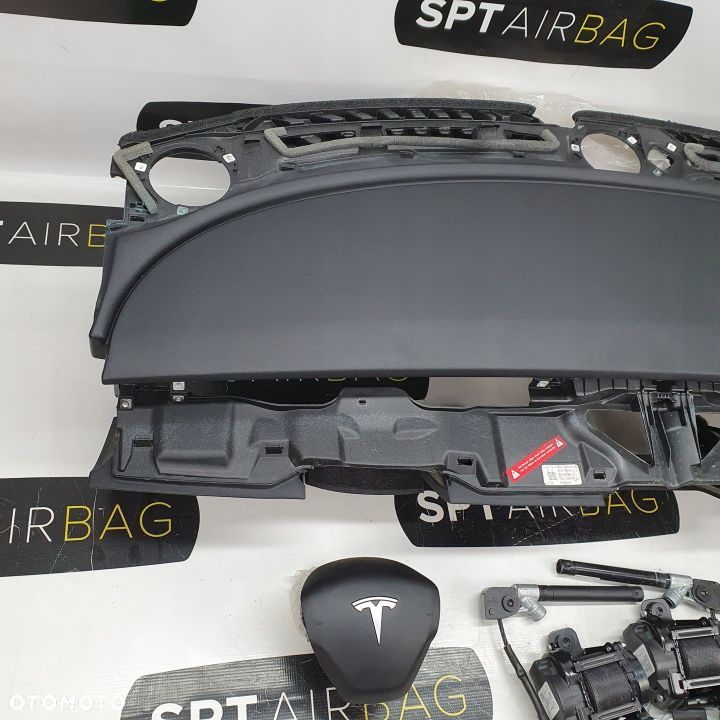 TESLA 3 III DESKA ROZDZIELCZA KONSOLA KOKPIT PULPIT PODUSZKI AIRBAG AIR BAG PASY KIT SET - 2