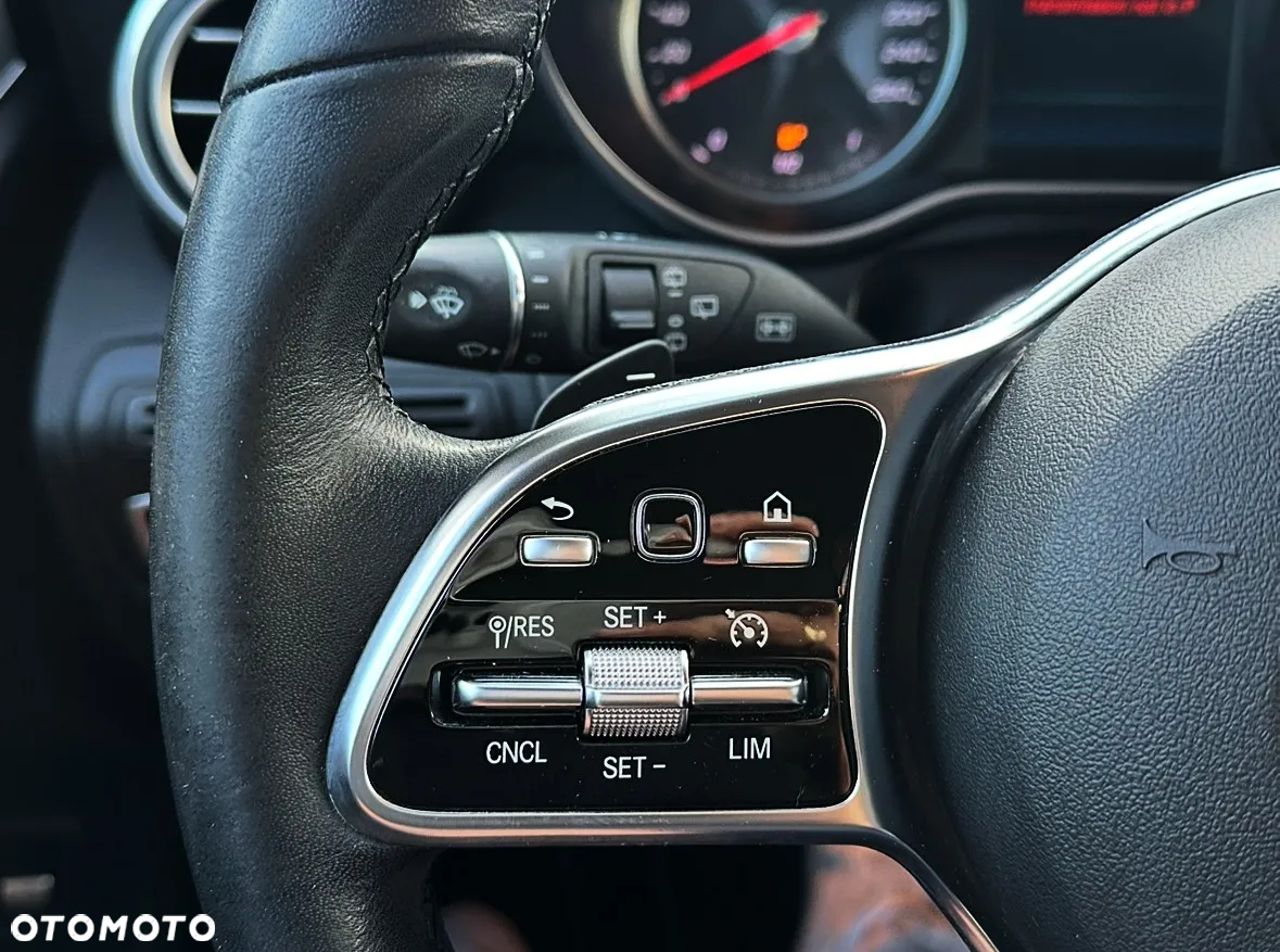 Mercedes-Benz GLC 300 d 4-Matic - 10