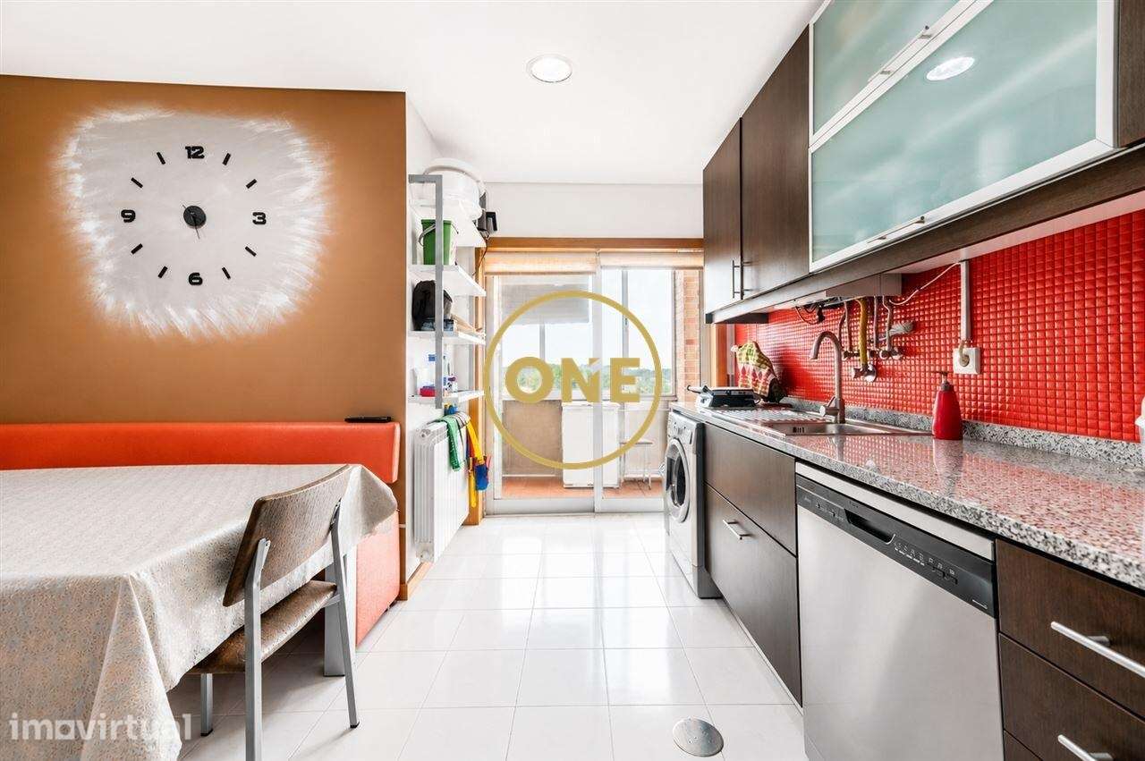 Apartamento T3 em Gondifelos com Garagem para Dois Carros e Arrumos de - Grande imagem: 5/28