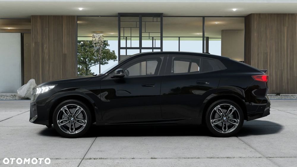 BMW iX2 xDrive30 66.5kWh M Sport - 5