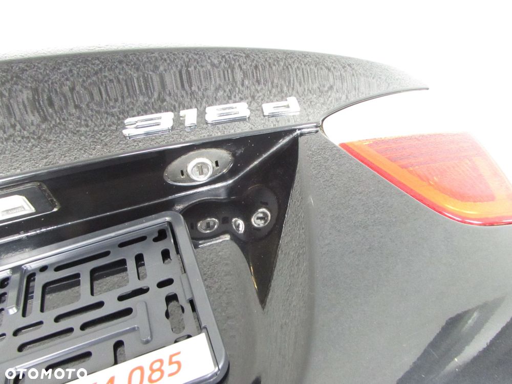 BMW E90 SEDAN 04-12 KLAPA BAGAZNIKA TYL - 16