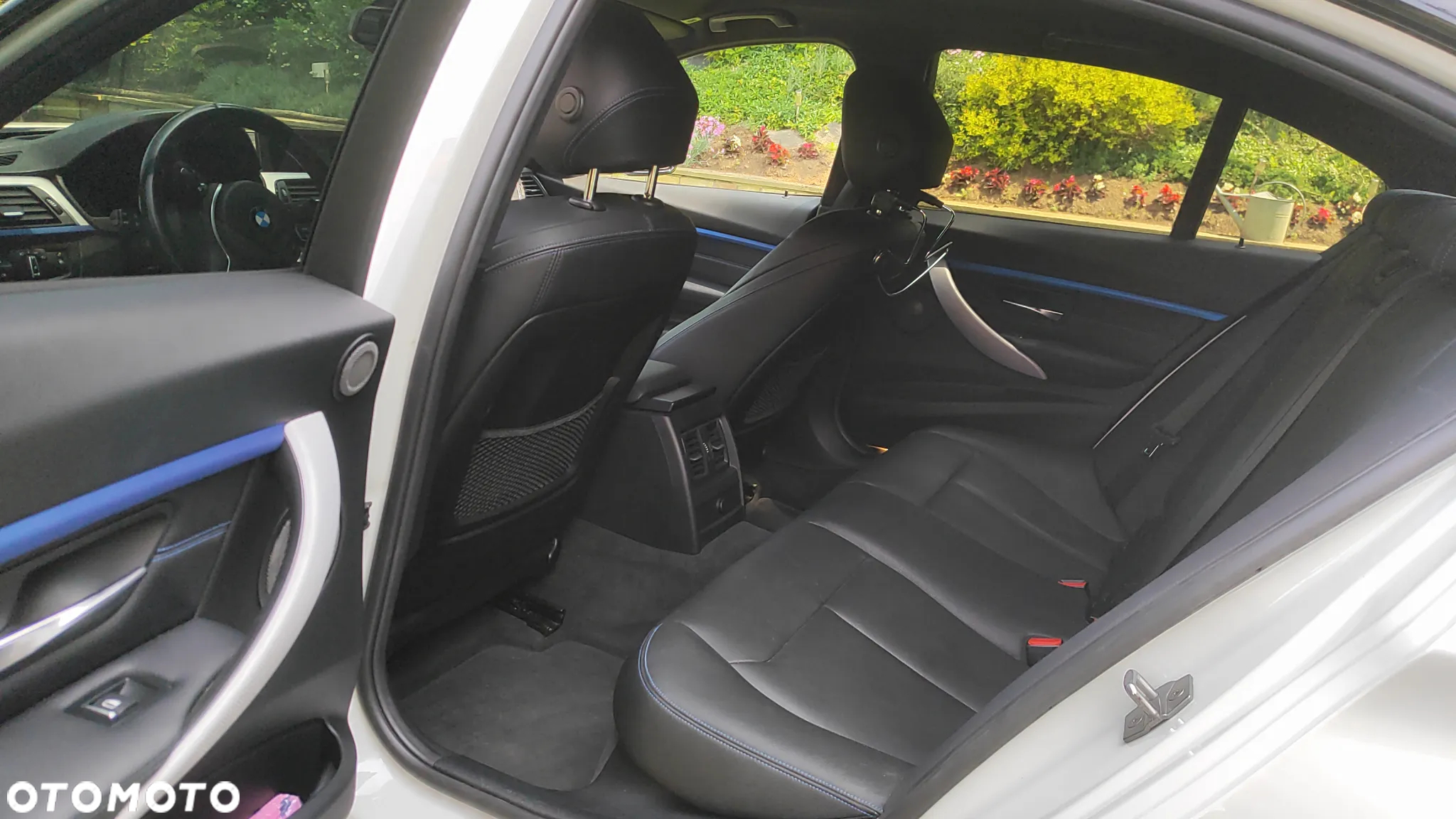 BMW Seria 3 330i M Sport Shadow - 14