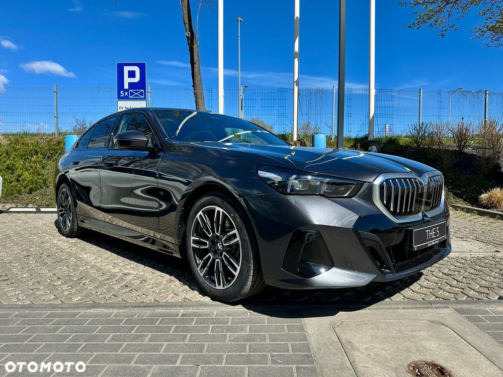 BMW Seria 5 520d xDrive mHEV - 4