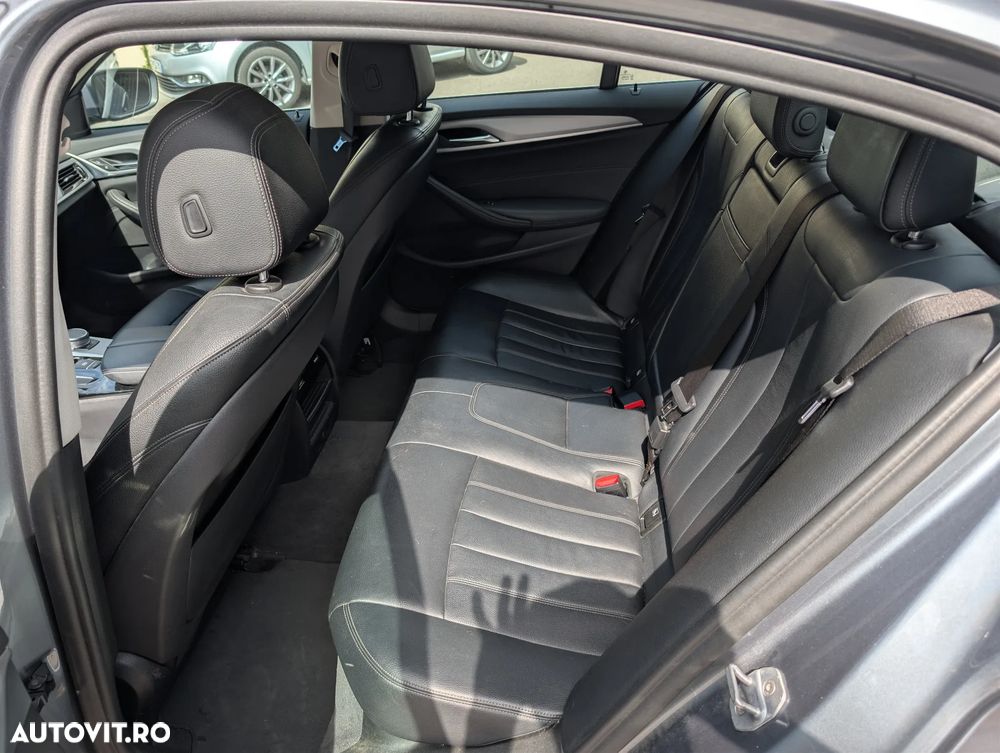 BMW Seria 5 518d AT - 7