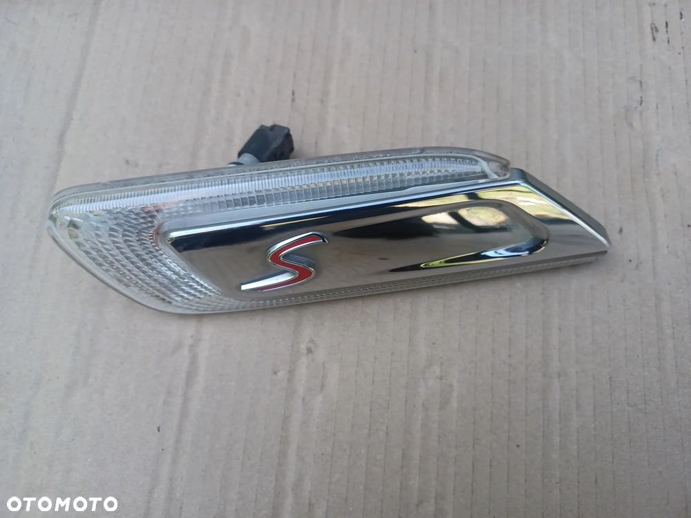 KIERUNKOWSKAZ PRAWY MINI F54 CLUBMAN S 7358470 - 3