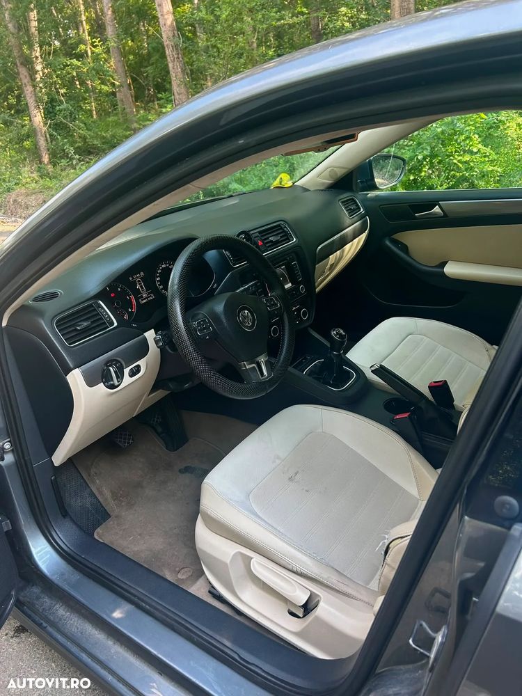 Volkswagen Jetta 1.6 TDI DPF Comfortline - 7