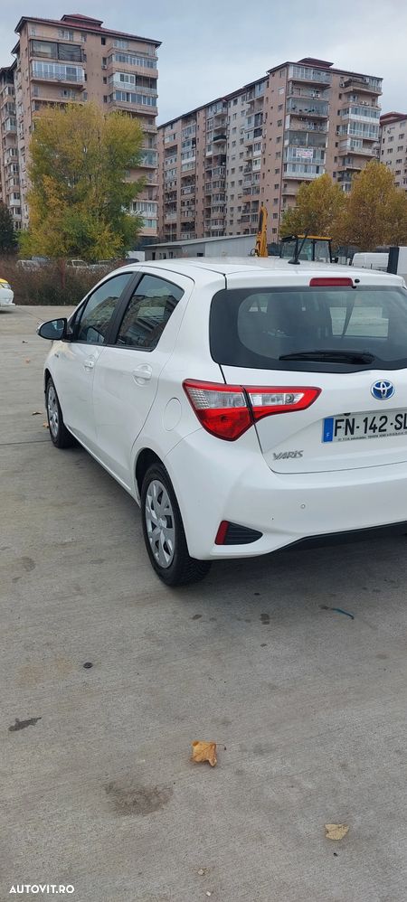 Toyota Yaris 1.5 VVT-i HSD Dynamic - 3