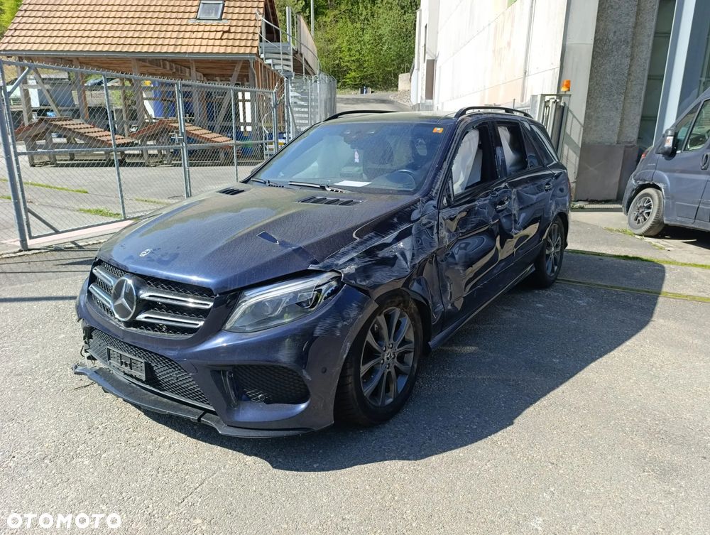 Mercedes-Benz GLE 350 d 4Matic 9G-TRONIC Exclusive - 2