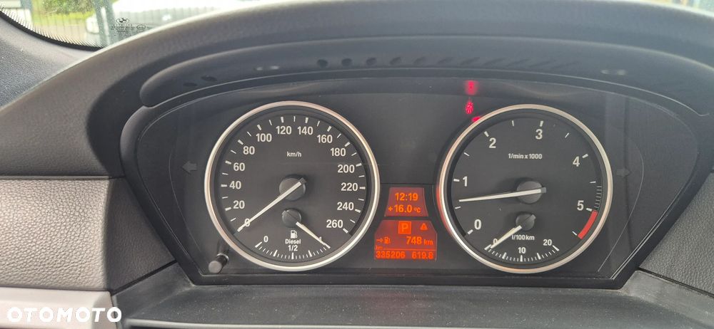 BMW Seria 5 525d Edition Sport - 22