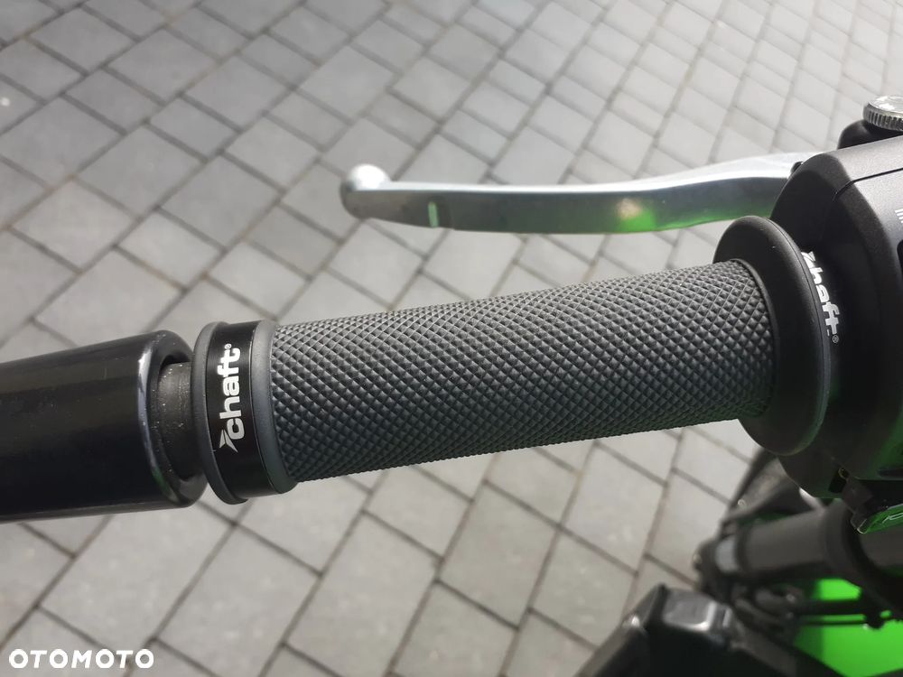 Kawasaki Z 900 RS - 7