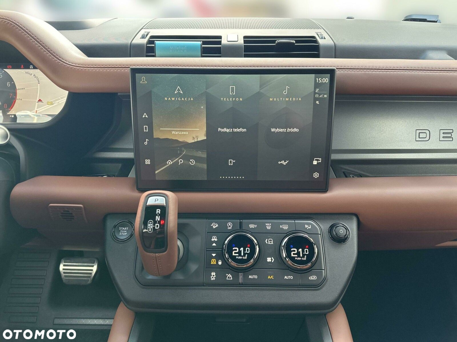 Land Rover Defender - 19