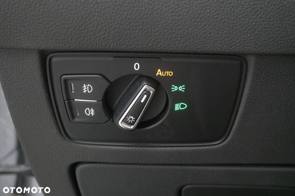 Volkswagen Passat Variant 2.0 TDI Business DSG - 26