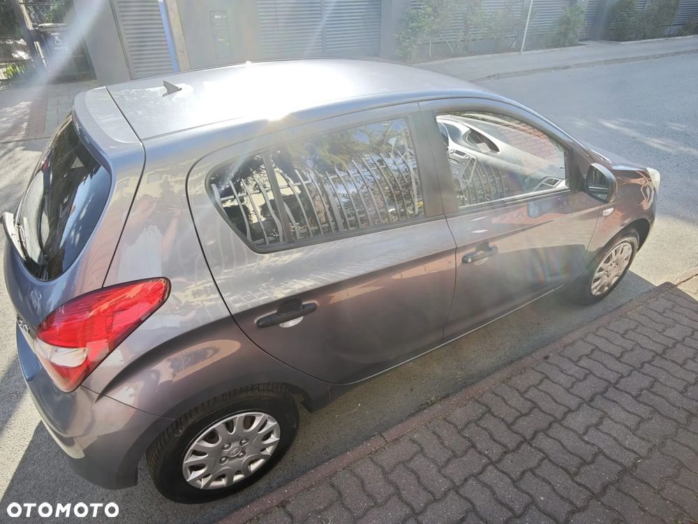 Hyundai i20 1.2 Edition Plus - 12