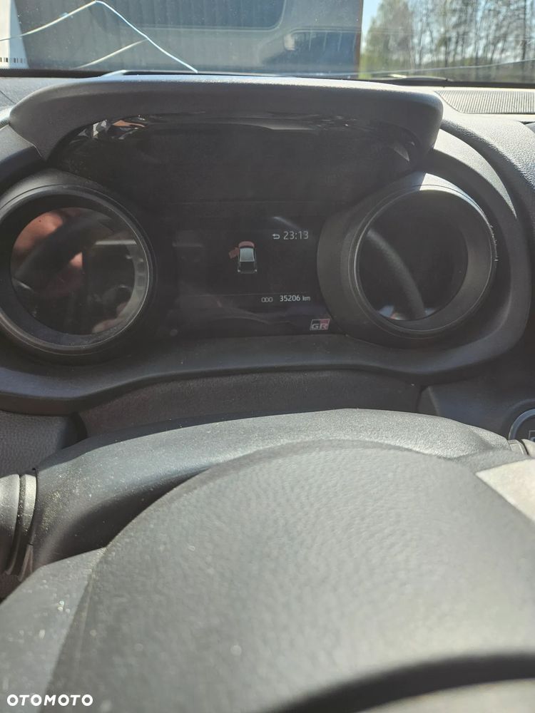 Toyota Yaris Hybrid 1.5 GR Sport - 14